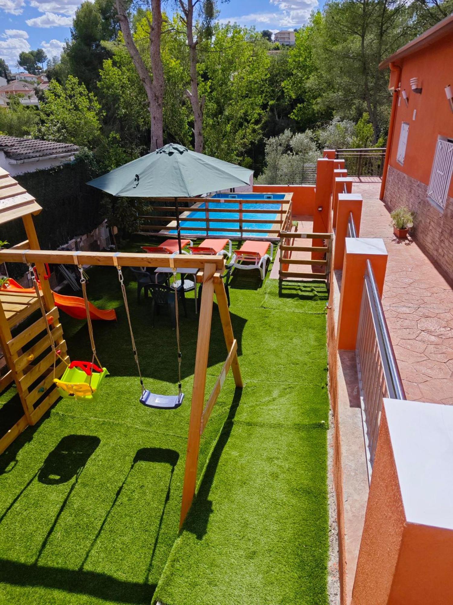 Relax House Barcelone Sant Esteve Sesrovires Exterior foto