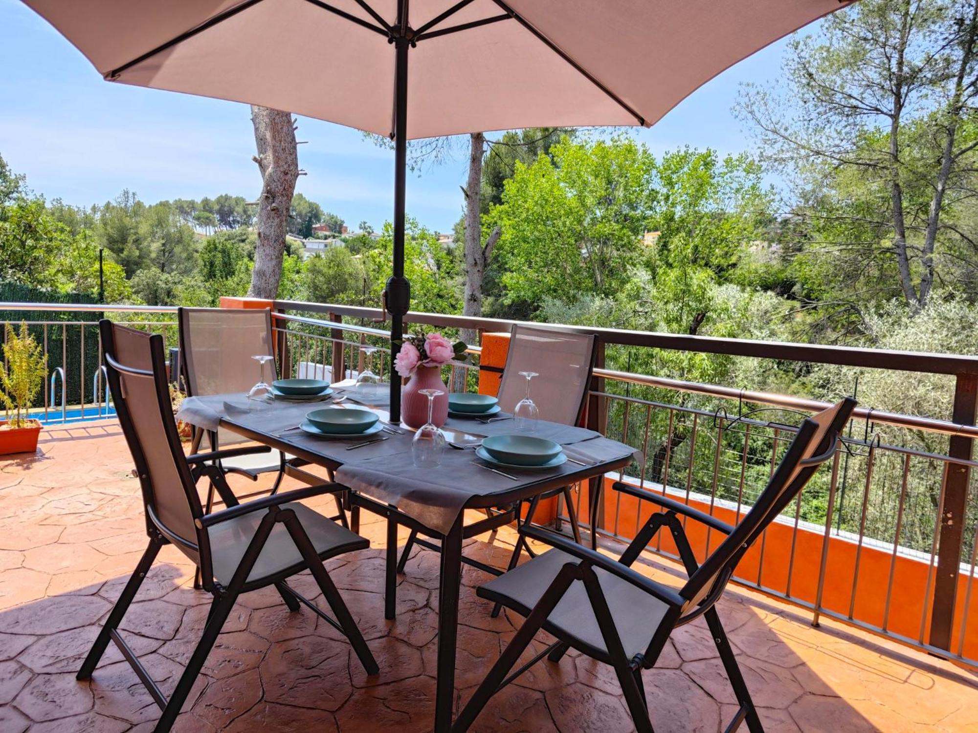 Relax House Barcelone Sant Esteve Sesrovires Exterior foto