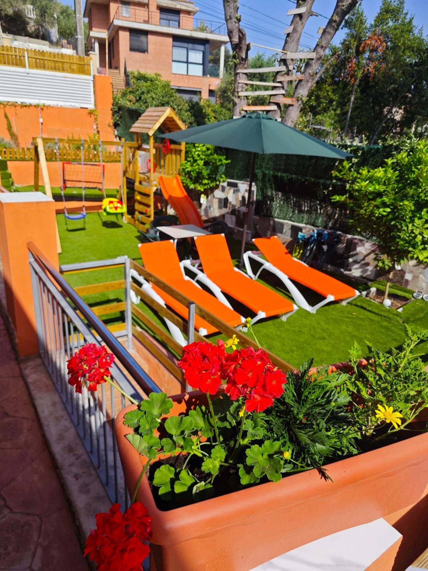 Relax House Barcelone Sant Esteve Sesrovires Exterior foto