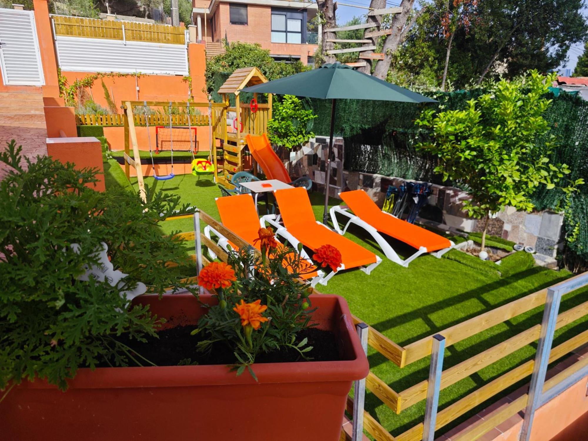 Relax House Barcelone Sant Esteve Sesrovires Exterior foto